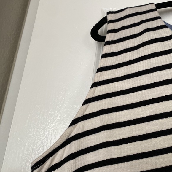 Black & White Striped Talbots Shift Dress Size XL Barely Worn - Picture 4 of 10